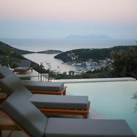 Villa Luxury Theros With Private Pools *