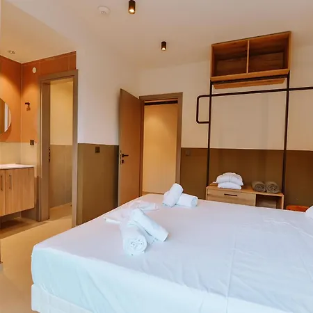Luxury Theros With Private Pools سيفوتا