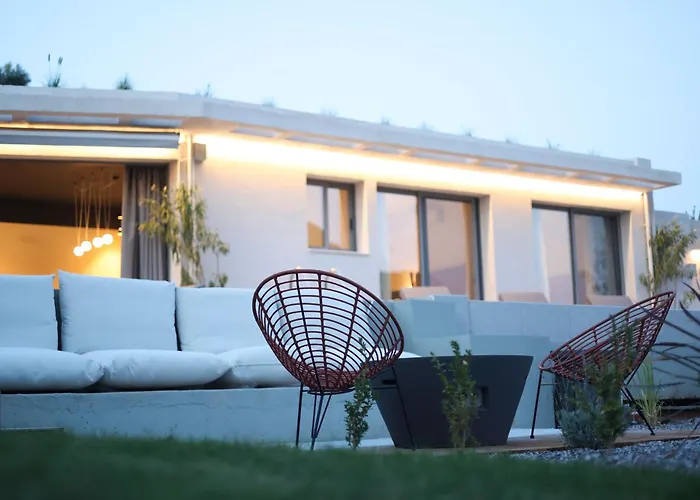 Villa Luxury Theros With Private Pools *